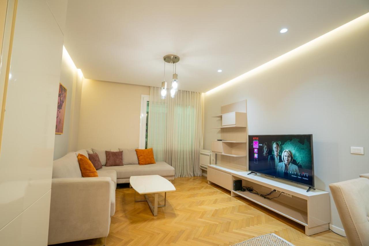 Center Tirana Liv Apartment Екстер'єр фото